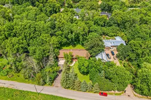 24800 Wiltsey Ln, Shorewood, MN 55331 - Photo 32