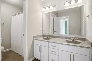 5581 Yucca Ln N, Plymouth, MN 55446 - Photo 14