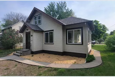 220 4th Avenue NE, Saint Cloud, MN 56304 - Photo 1