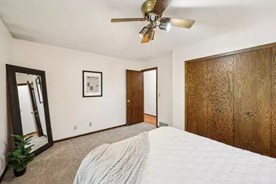 9141 N 35th Avenue N, Crystal, MN 55427 - Photo 18