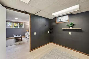 9141 N 35th Ave N, Crystal, MN 55427 - Photo 30