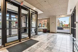 198 6th St E, Saint Paul, MN 55101 - Photo 30