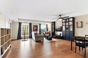 198 6th St E, Saint Paul, MN 55101 - Photo 4