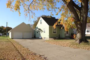 1311 N Elm St, Fairmont, MN 56031 - Photo 2