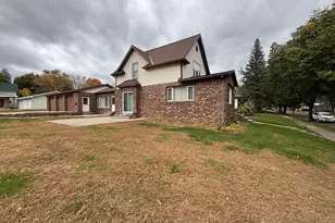 219 S 9th St, Montevideo, MN 56265 - Photo 6