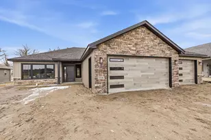 1116 Lanigan Wy SW, Saint Joseph, MN 56374 - Photo 2