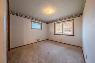 1633 Etna St, Saint Paul, MN 55106 - Photo 8