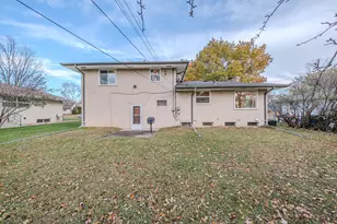 1633 Etna St, Saint Paul, MN 55106 - Photo 4