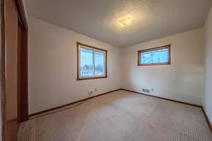 1633 Etna St, Saint Paul, MN 55106 - Photo 10