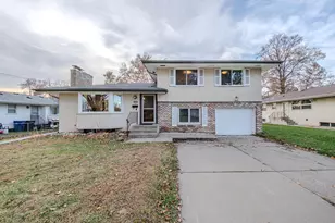 1633 Etna St, Saint Paul, MN 55106 - Photo 1