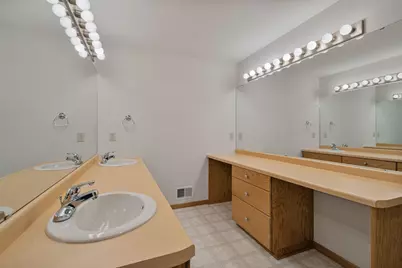 1511 16th Avenue SW, Austin, MN 55912 - Photo 50