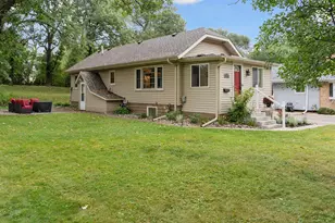 1644 Princeton Ave, Saint Louis Park, MN 55416 - Photo 2