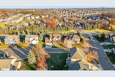 5510 Weston Lane N, Plymouth, MN 55446 - Photo 2