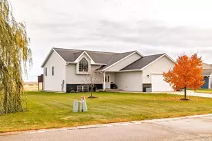 609 W 7th Ave, Osakis, MN 56360 - Photo 1