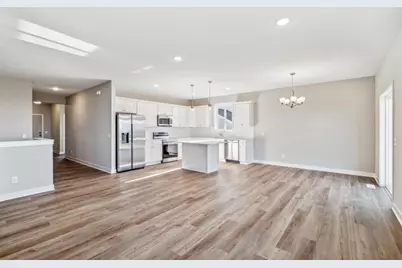 3149 Seminary Drive, New Brighton, MN 55112 - Photo 4