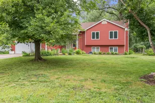 1140 86th Ave N, Brooklyn Park, MN 55444 - Photo 2