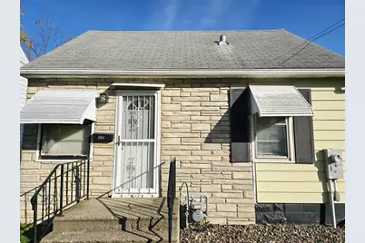 608 12th Street NE, Austin, MN 55912 - Photo 1