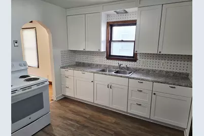 608 12th Street NE, Austin, MN 55912 - Photo 6