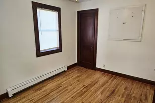 608 12th St NE, Austin, MN 55912 - Photo 10