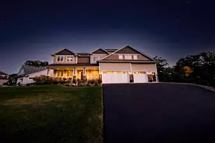 18928 Katrine Ct, Lakeville, MN 55044 - Photo 4