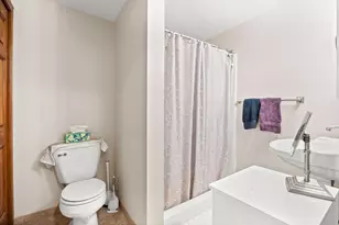 200 Griffin Ave NE, Hutchinson, MN 55350 - Photo 12