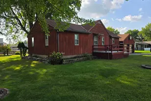 103 Hazelwood Ave, New Ulm, MN 56073 - Photo 1