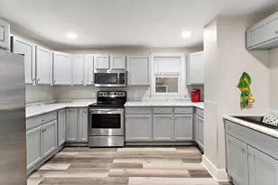 116 Sycamore St E, Saint Paul, MN 55117 - Photo 6