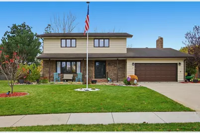 21 35th Avenue NE, Fargo, ND 58102 - Photo 2