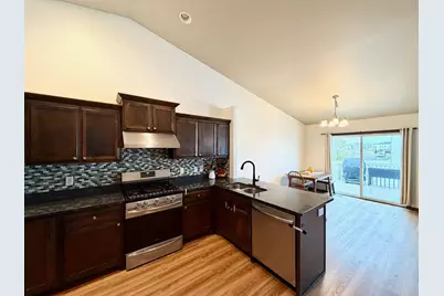 4889 Chelsea Lane S, Fargo, ND 58104 - Photo 12