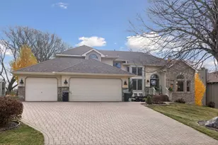 14229 63rd Ave N, Maple Grove, MN 55311 - Photo 2