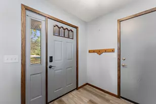 967 Sherman Rd, Hudson, WI 54016 - Photo 4