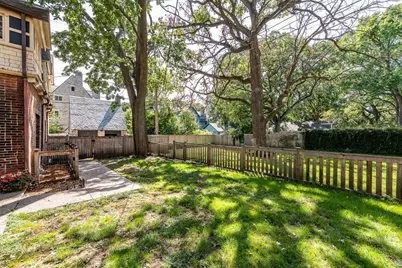 490 Summit Avenue, Saint Paul, MN 55102 - Photo 40