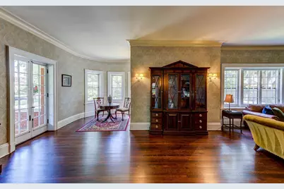 490 Summit Avenue, Saint Paul, MN 55102 - Photo 18