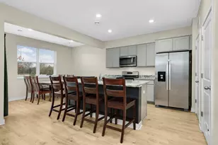 12714 Erskin St NE, Blaine, MN 55449 - Photo 4