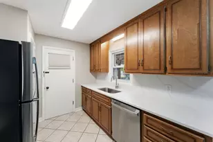 9523 10th Ave S, Bloomington, MN 55420 - Photo 8