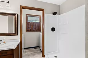 645 Dugdale Ave, Worthington, MN 56187 - Photo 20