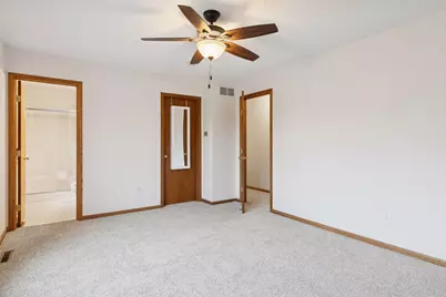 2423 Mailand Road E, Maplewood, MN 55119 - Photo 24