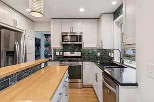 2423 Mailand Rd E, Maplewood, MN 55119 - Photo 14