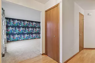 2423 Mailand Rd E, Maplewood, MN 55119 - Photo 4