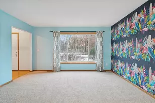 2423 Mailand Rd E, Maplewood, MN 55119 - Photo 8