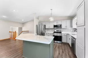 820 Chestnut St, Mantorville, MN 55955 - Photo 8