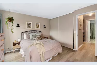 5627 Green Circle Drive #208, Hopkins, MN 55343 - Photo 10