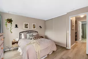 5627 Green Cir Dr, Hopkins, MN 55343 - Photo 10