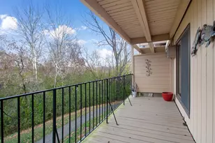 5627 Green Cir Dr, Hopkins, MN 55343 - Photo 18