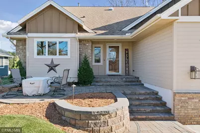 1725 White Oak Drive, Chaska, MN 55318 - Photo 2