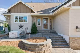 1725 White Oak Dr, Chaska, MN 55318 - Photo 2