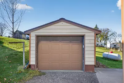 553 3rd Avenue NE, Mazeppa, MN 55956 - Photo 4