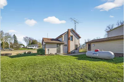 553 3rd Avenue NE, Mazeppa, MN 55956 - Photo 6