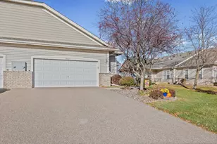 14421 Freesia Way, Apple Valley, MN 55124 - Photo 2