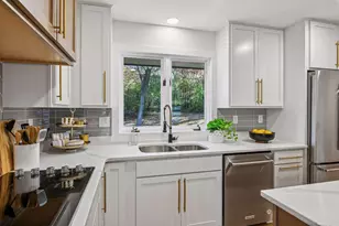 2841 Mayfield Rd, Minnetonka, MN 55391 - Photo 8